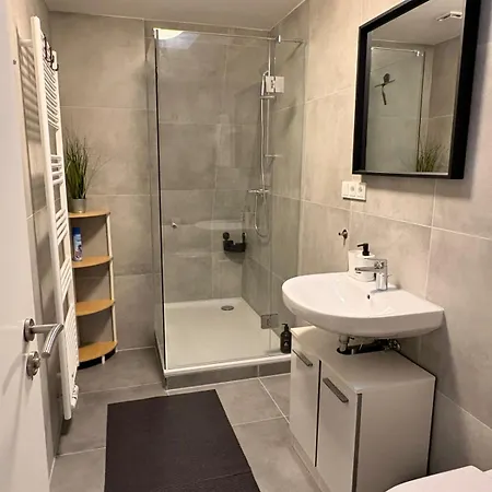 Geräumige Nahe Hbf Ideal Für Monteure, Paare&familien Apartamento *