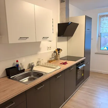 Geraeumige Nahe Hbf Ideal Fuer Monteure, Paare & Familien Апартаменты *