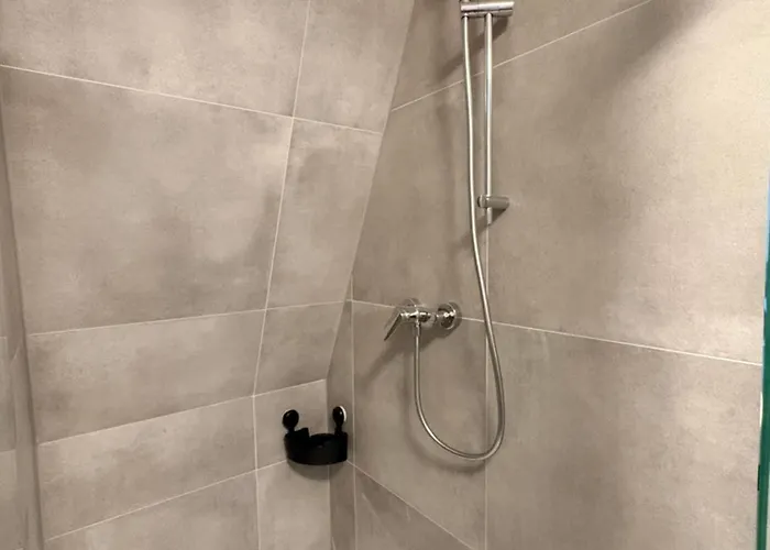 Lejlighed Geraeumige Nahe Hbf Ideal Fuer Monteure, Paare & Familien